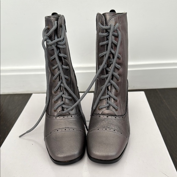 Elegant Pewter Lace-Up Ankle Boots - Picture 4 of 13